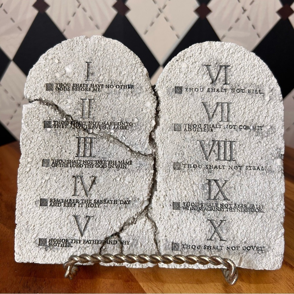 Moses Carved Stone-Look‎ Ten Commandments Tablet – Faith Décor Sculpture 5x5